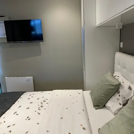 Apartment Zonnestraal 0302 *